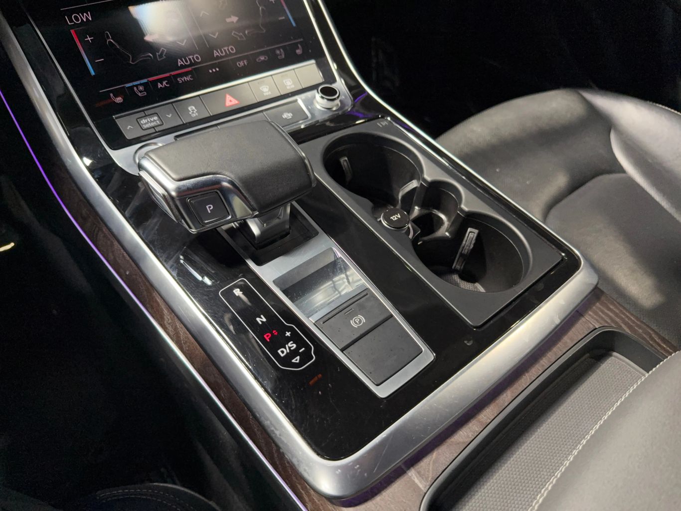 2020 AUDI Q8 SUV V6, TURBO, 3.0 LITER 55 TFSI PREMIUM PLUS SPORT UTILITY 4D