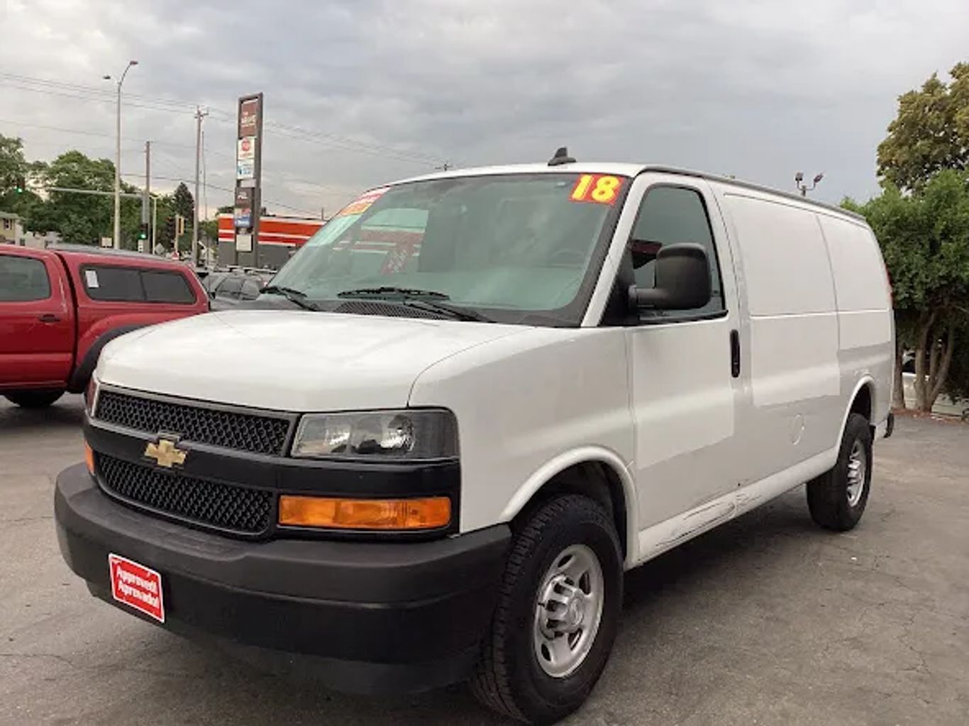 2018 Chevrolet Express 2500 Cargo - Image 6