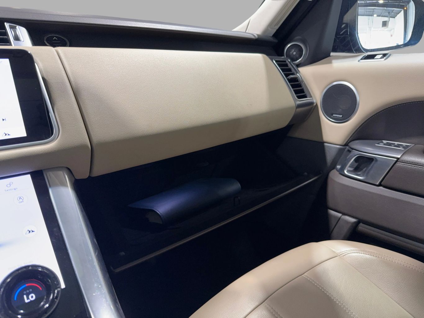 2020 LAND ROVER RANGE ROVER SPORT SUV 6-CYL, TURBO, 3.0 LITER SE SPORT UTILITY 4D