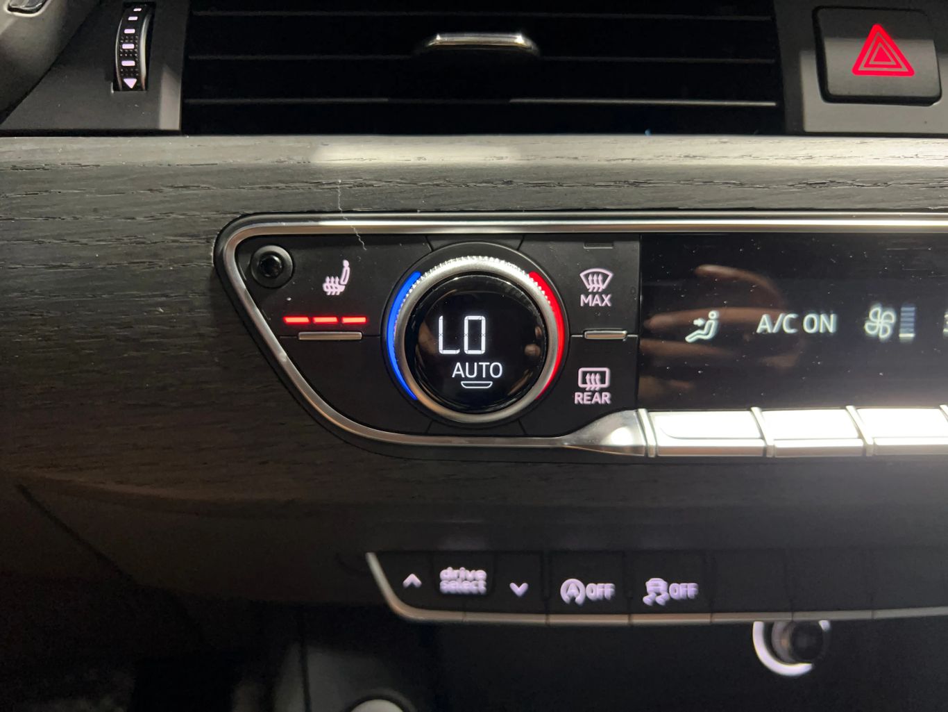 2017 AUDI A4 SEDAN 4-CYL, TURBO, 2.0 LITER ULTRA PREMIUM SEDAN 4D