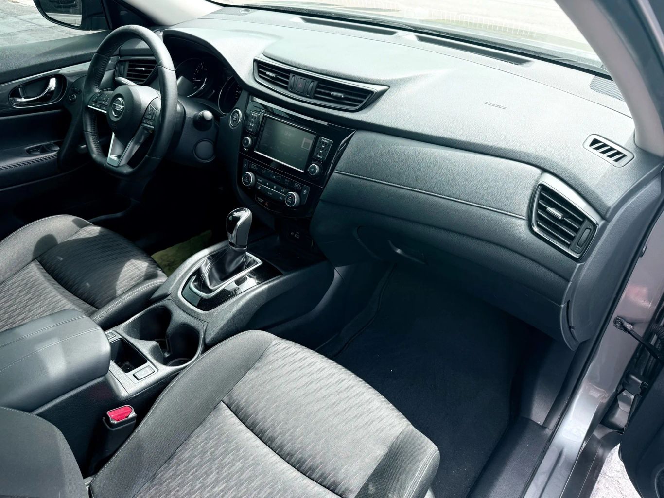 2018 NISSAN ROGUE SUV 4-CYL, 2.5 LITER SV SPORT UTILITY 4D