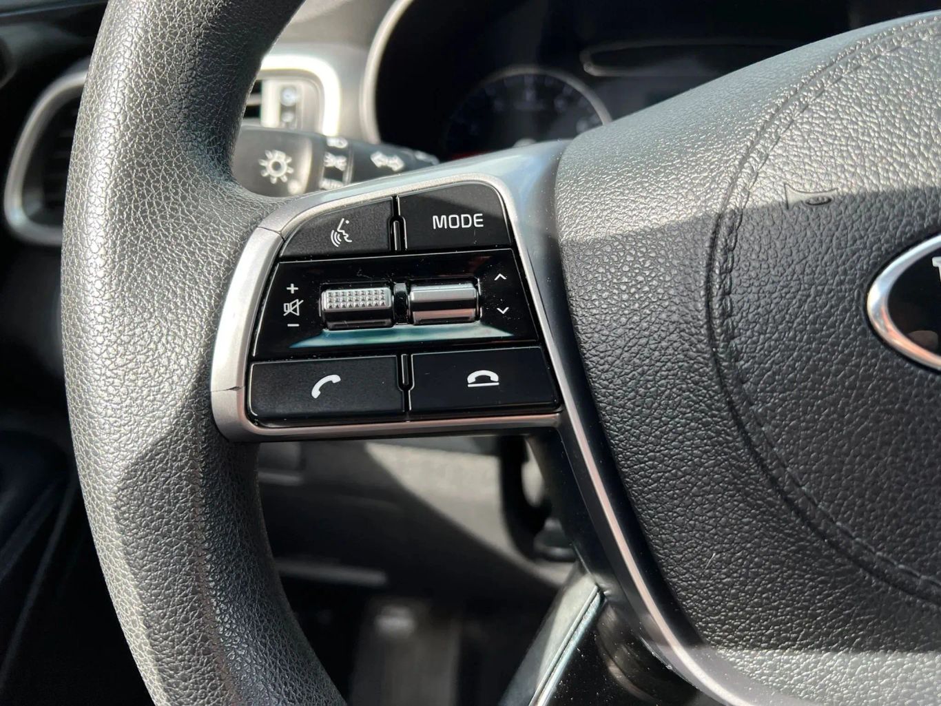 2019 KIA SORENTO SUV 4-CYL, GDI, 2.4 LITER LX SPORT UTILITY 4D