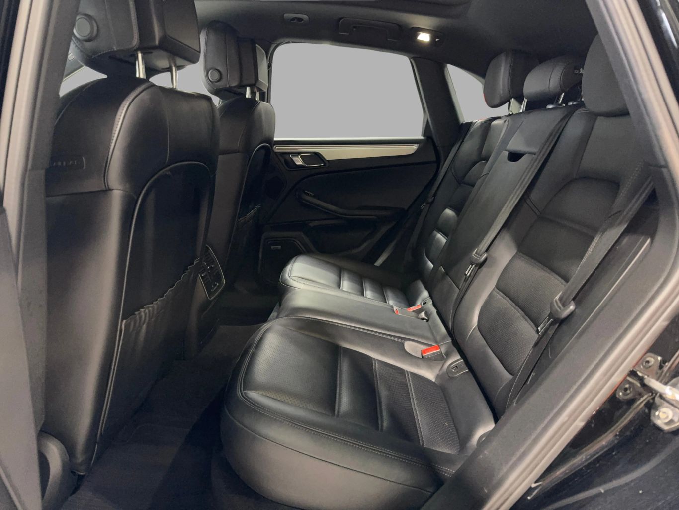 2016 PORSCHE MACAN SUV V6, TWIN TURBO, 3.0 LITER S SPORT UTILITY 4D