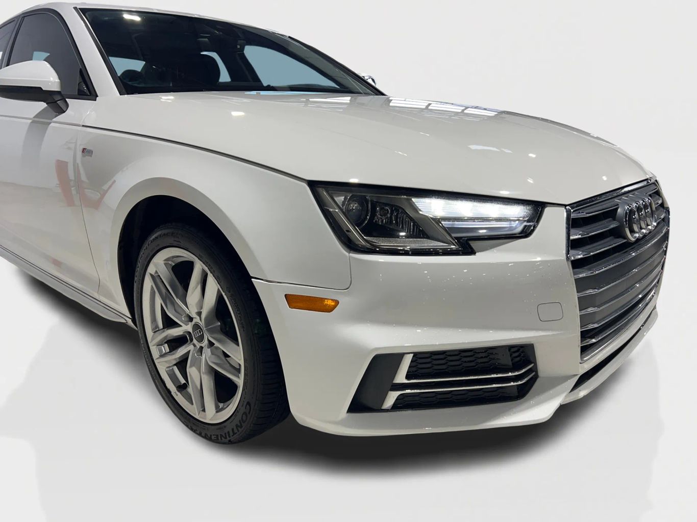 2017 AUDI A4 SEDAN 4-CYL, TURBO, 2.0 LITER ULTRA PREMIUM SEDAN 4D
