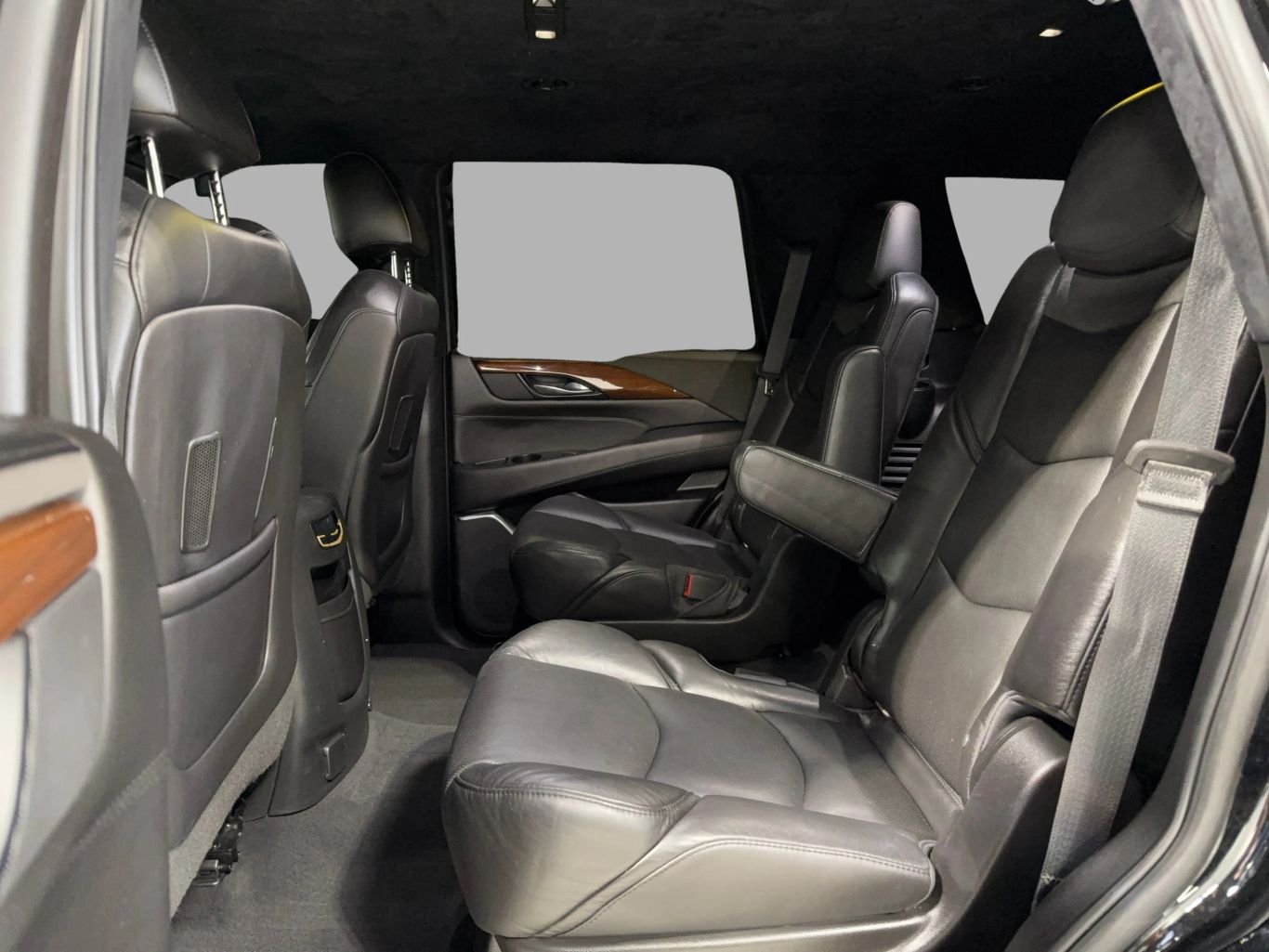 2018 CADILLAC ESCALADE SUV V8, 6.2 LITER SPORT UTILITY 4D