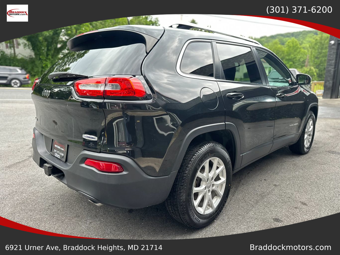 2014 JEEP CHEROKEE SUV V6, 3.2 LITER LATITUDE SPORT UTILITY 4D