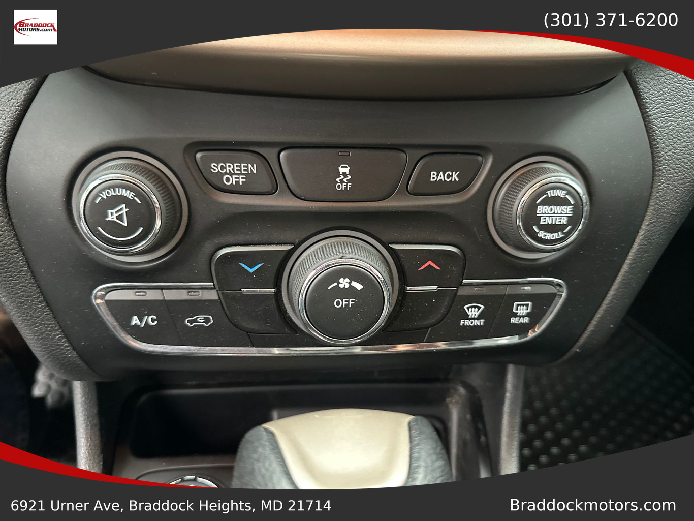 2014 JEEP CHEROKEE SUV V6, 3.2 LITER LATITUDE SPORT UTILITY 4D