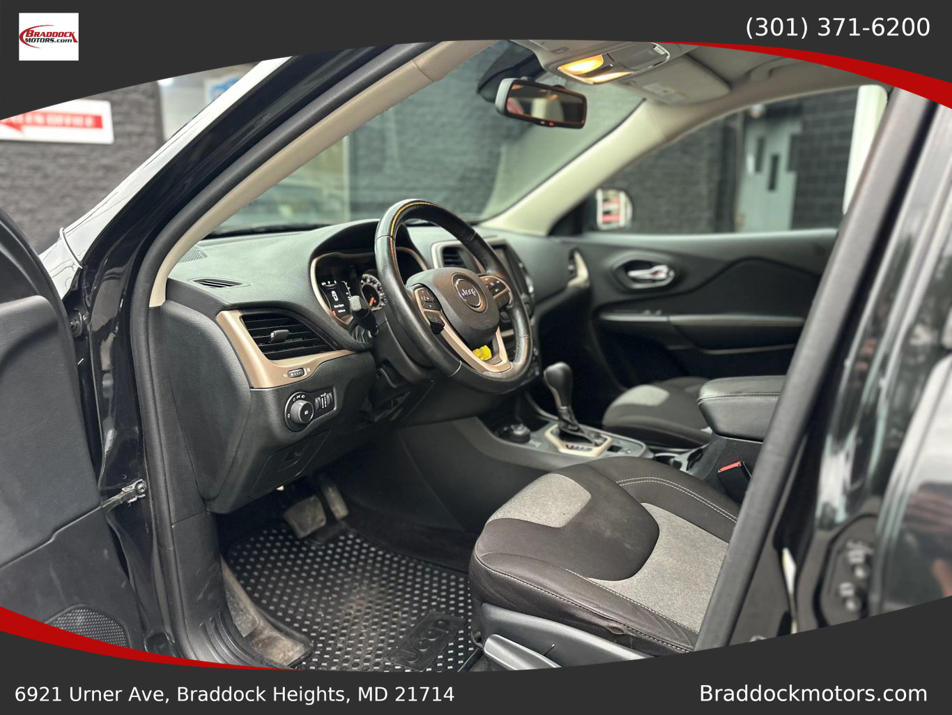 2014 JEEP CHEROKEE SUV V6, 3.2 LITER LATITUDE SPORT UTILITY 4D