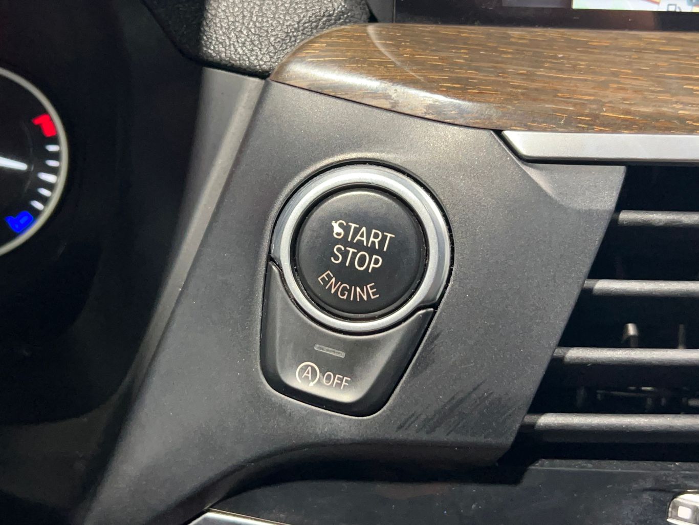 2019 BMW X3 SUV 4-CYL, TURBO, 2.0 LITER SDRIVE30I SPORT UTILITY 4D