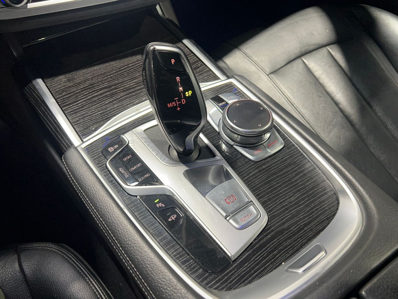 2019 BMW 7 SERIES SEDAN 6-CYL, TURBO, 3.0 LITER 740I SEDAN 4D