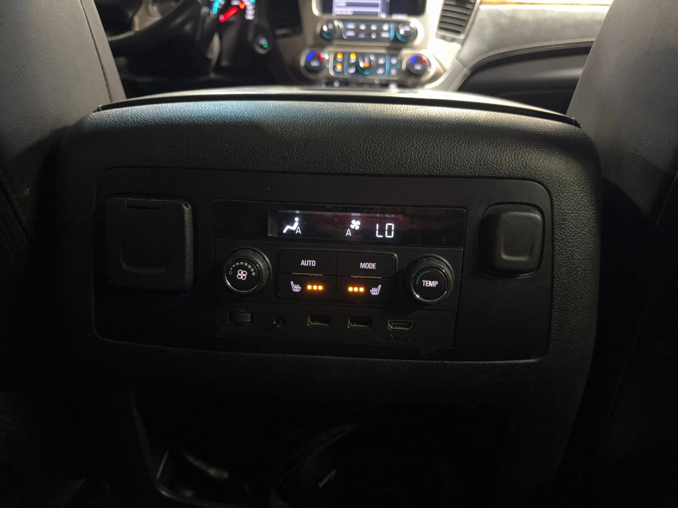 2017 GMC YUKON SUV V8, ECOTEC3, 6.2 LITER DENALI SPORT UTILITY 4D