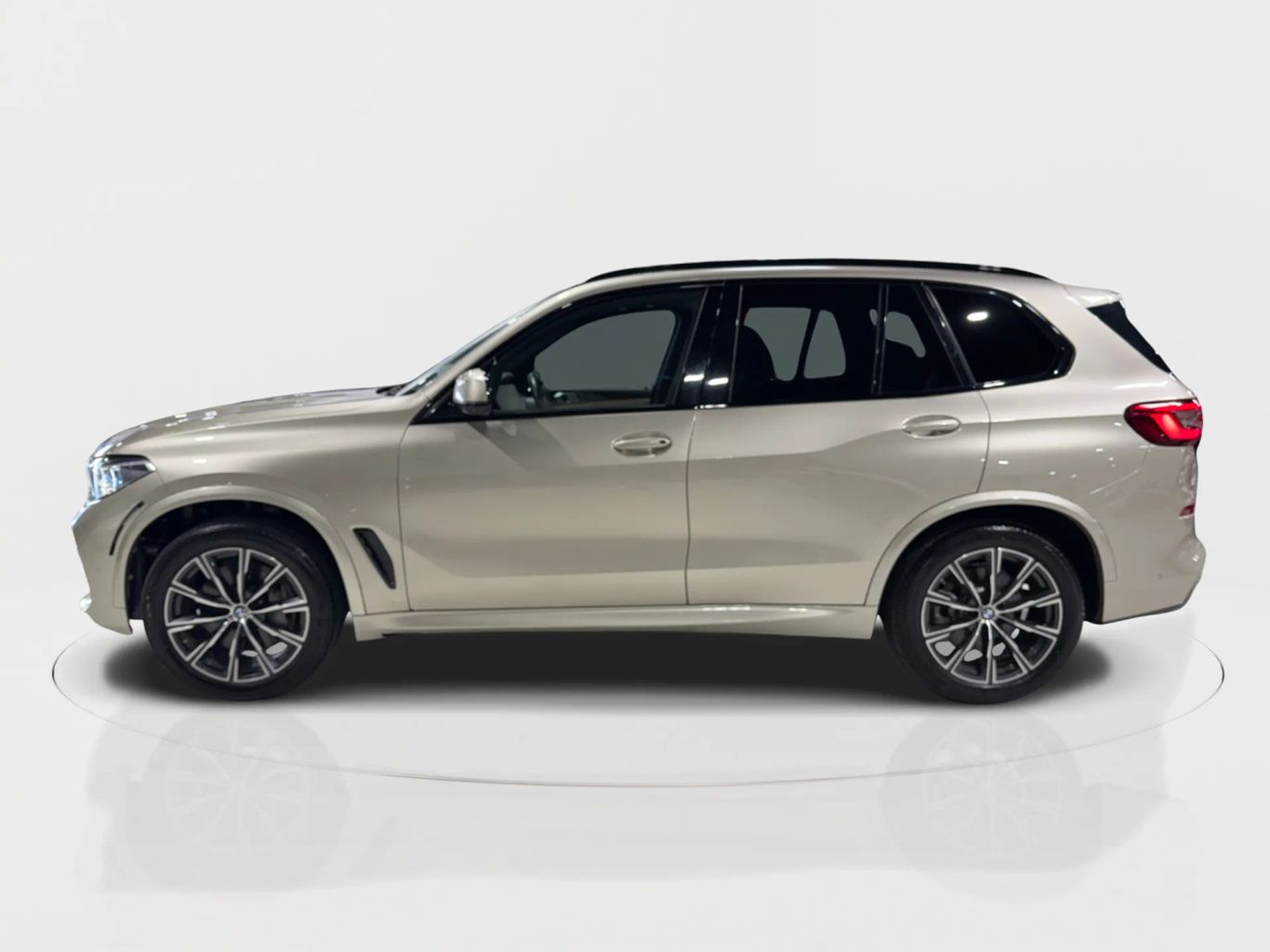 2019 BMW X5 SUV V8, TWIN TURBO, 4.4 LITER XDRIVE50I SPORT UTILITY 4D