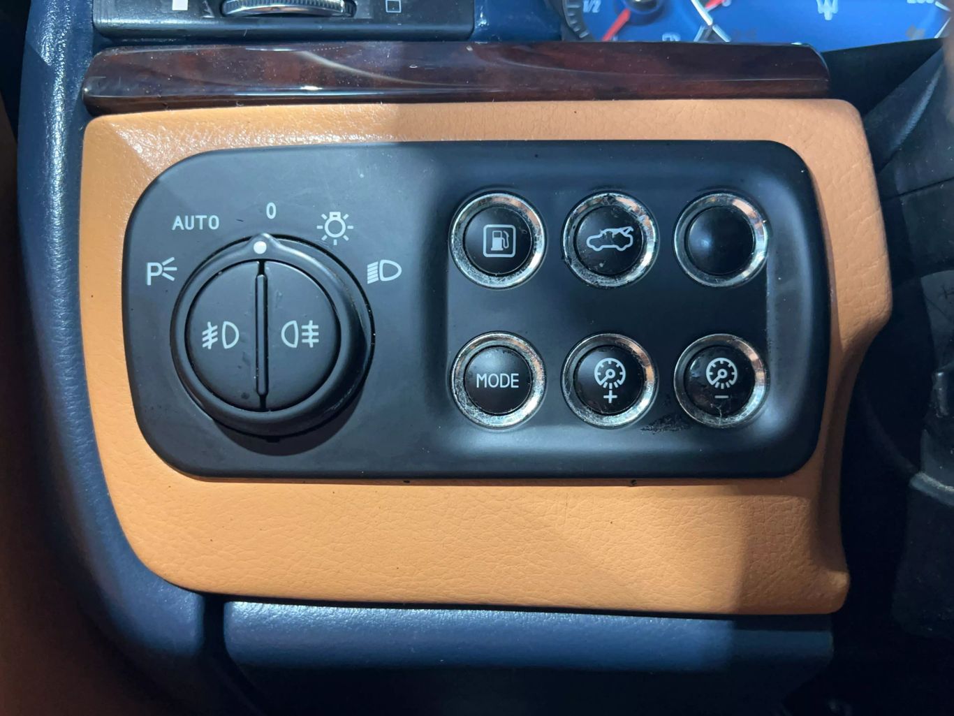 2008 MASERATI GRANTURISMO COUPE V8, 4.2 LITER COUPE 2D