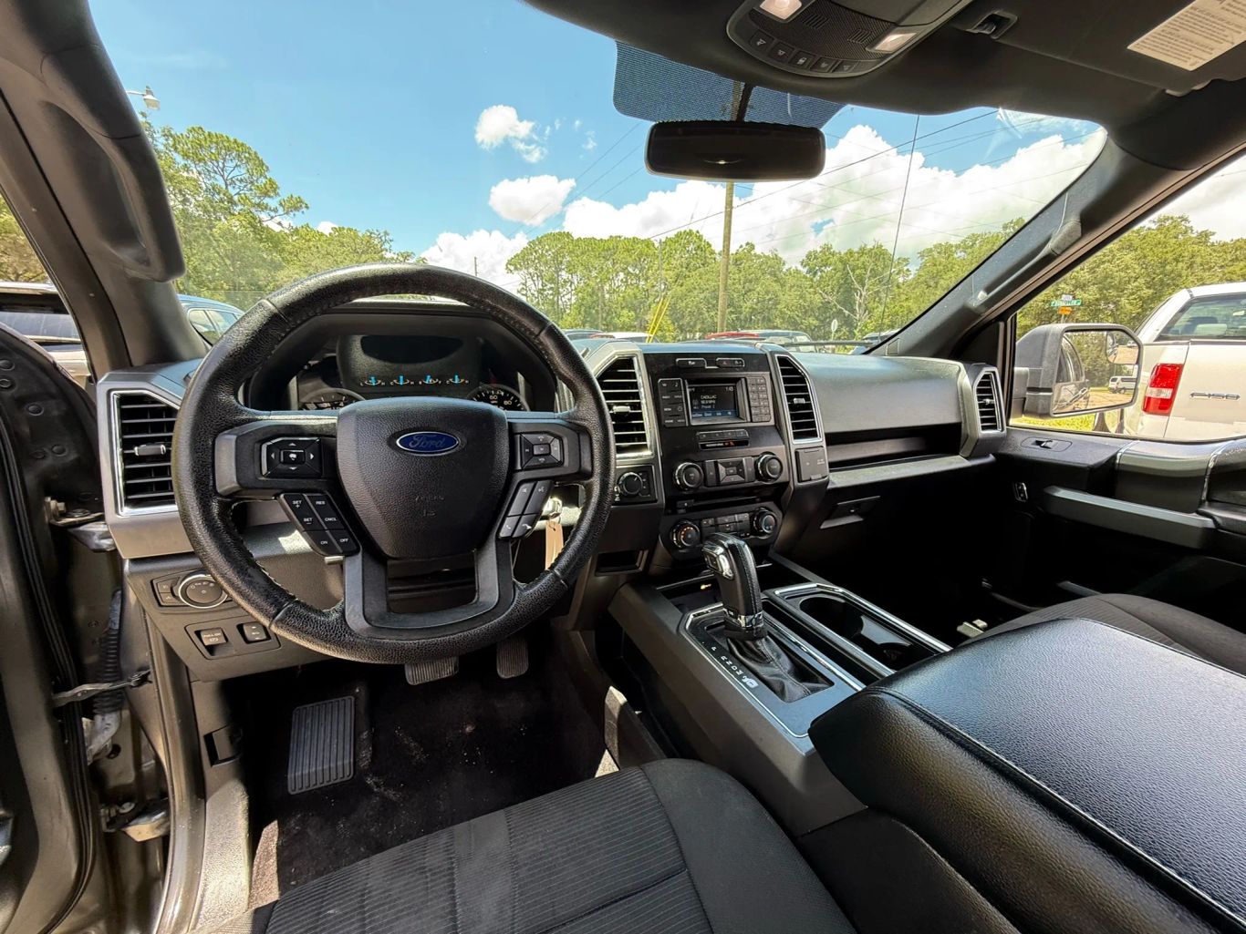 2016 FORD F150 SUPERCREW CAB PICKUP V6, ECOBOOST, TT, 2.7L XLT PICKUP 4D 5 1/2 FT
