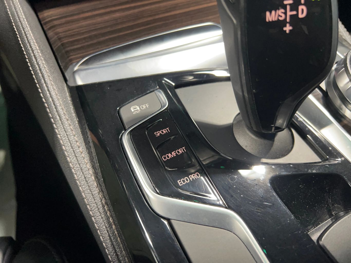 2018 BMW 5 SERIES SEDAN 6-CYL, TURBO, 3.0 LITER 540I SEDAN 4D