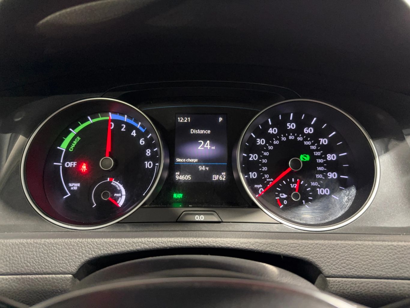 2019 VOLKSWAGEN E-GOLF HATCHBACK ELECTRIC MOTOR, 100 KW SE HATCHBACK SEDAN 4D