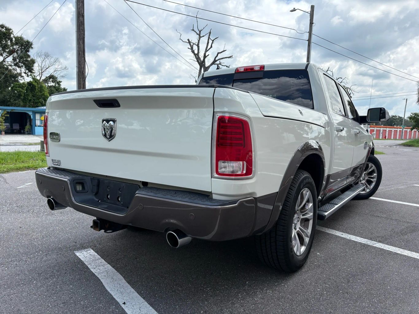 2017 RAM 1500 CREW CAB PICKUP V8, HEMI, 5.7 LITER LARAMIE LONGHORN PICKUP 4D 5 1/2 FT - Tampa Motor Cars