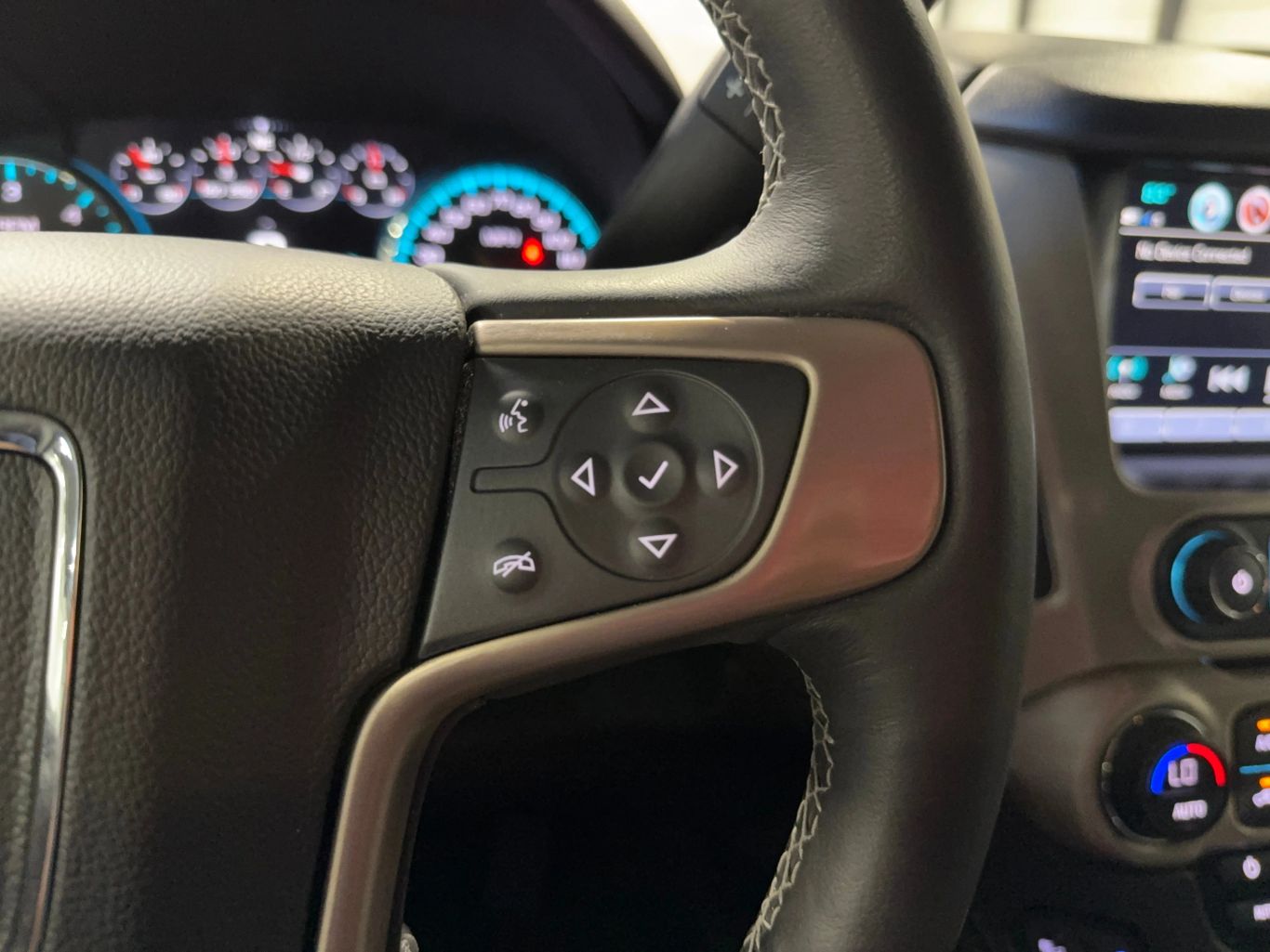 2017 GMC YUKON XL SUV V8, ECOTEC3, 6.2 LITER DENALI SPORT UTILITY 4D