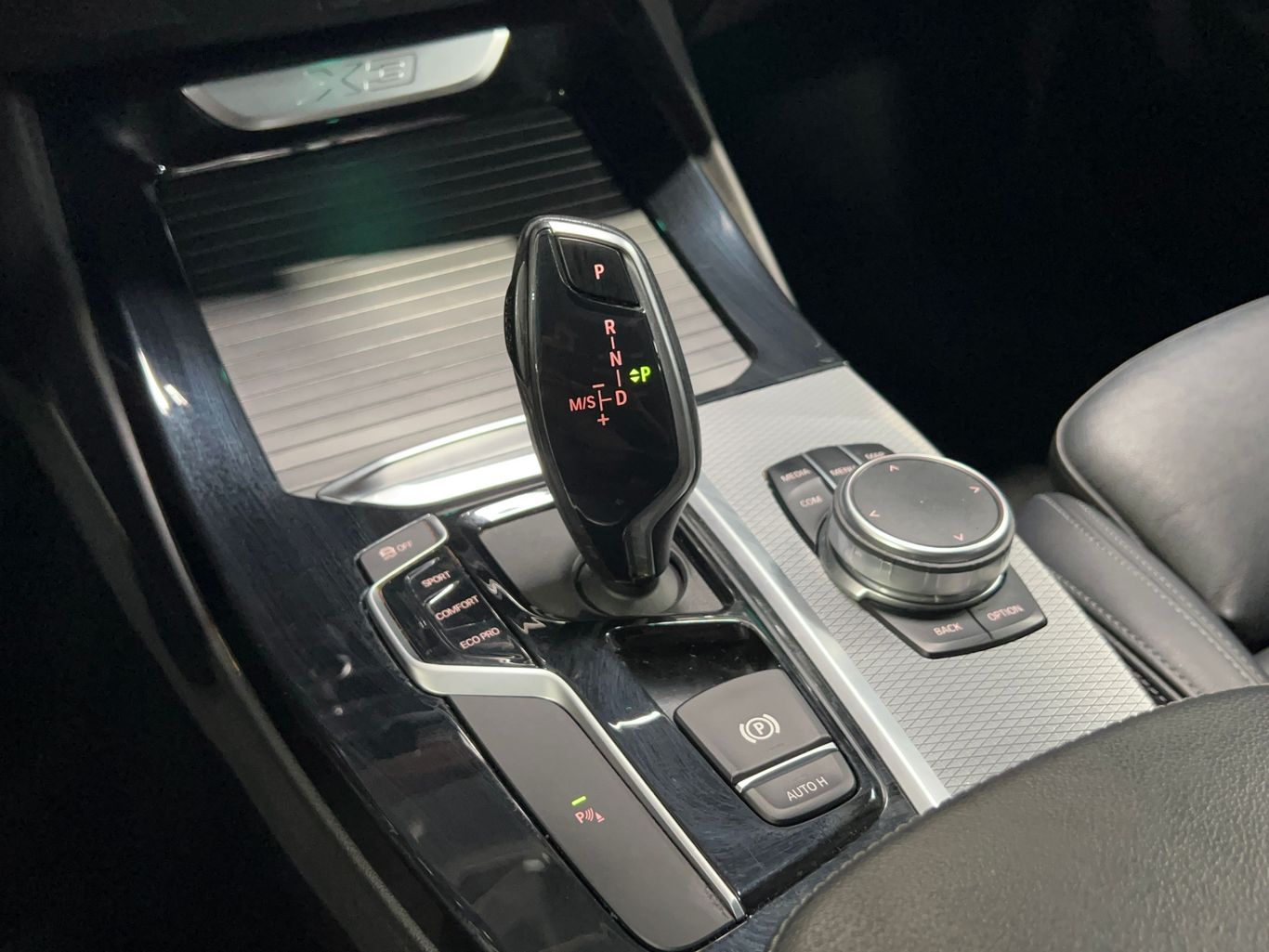 2019 BMW X3 SUV 4-CYL, TURBO, 2.0 LITER SDRIVE30I SPORT UTILITY 4D