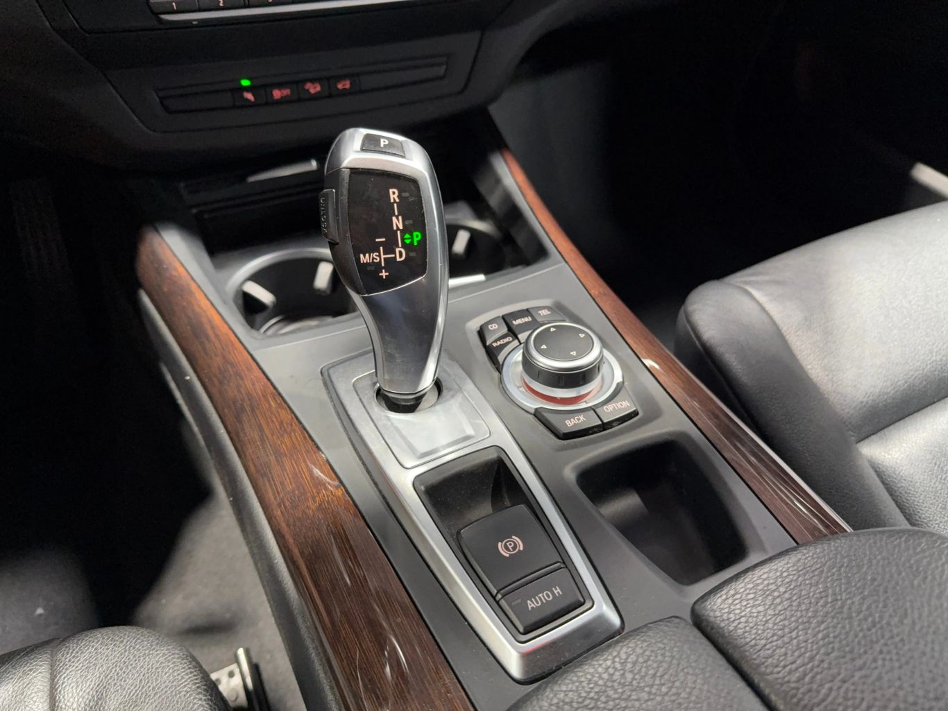 2010 BMW X5 SUV 6-CYL, 3.0 LITER XDRIVE30I SPORT UTILITY 4D
