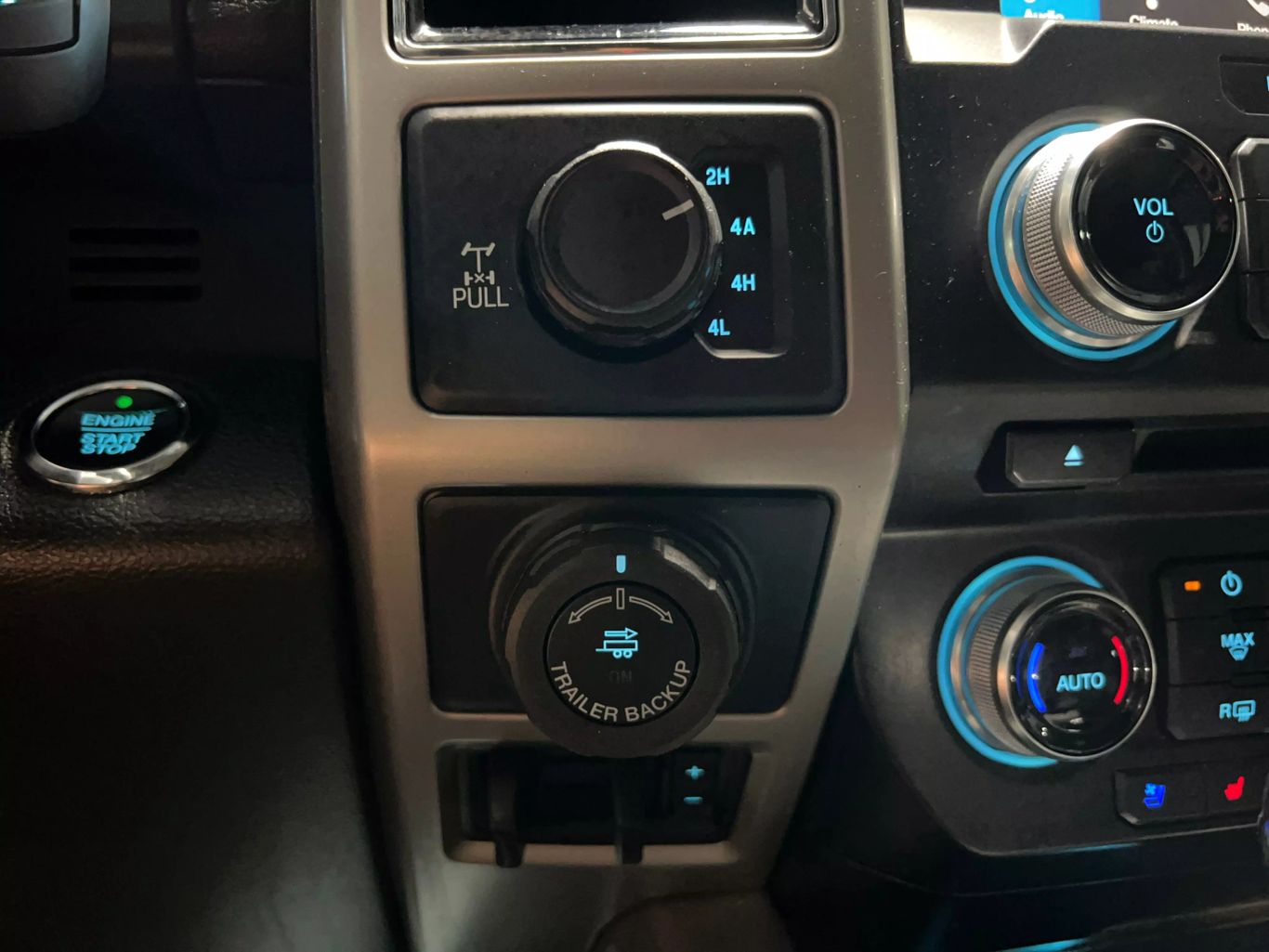 2018 FORD F150 SUPERCREW CAB PICKUP V6, ECOBOOST, 3.5T LARIAT PICKUP 4D 5 1/2 FT