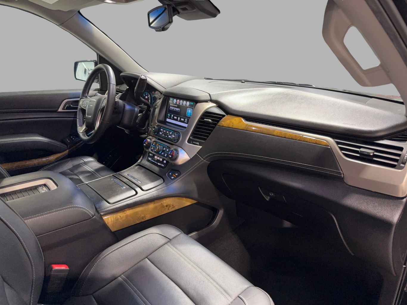 2017 GMC YUKON XL SUV V8, ECOTEC3, 6.2 LITER DENALI SPORT UTILITY 4D