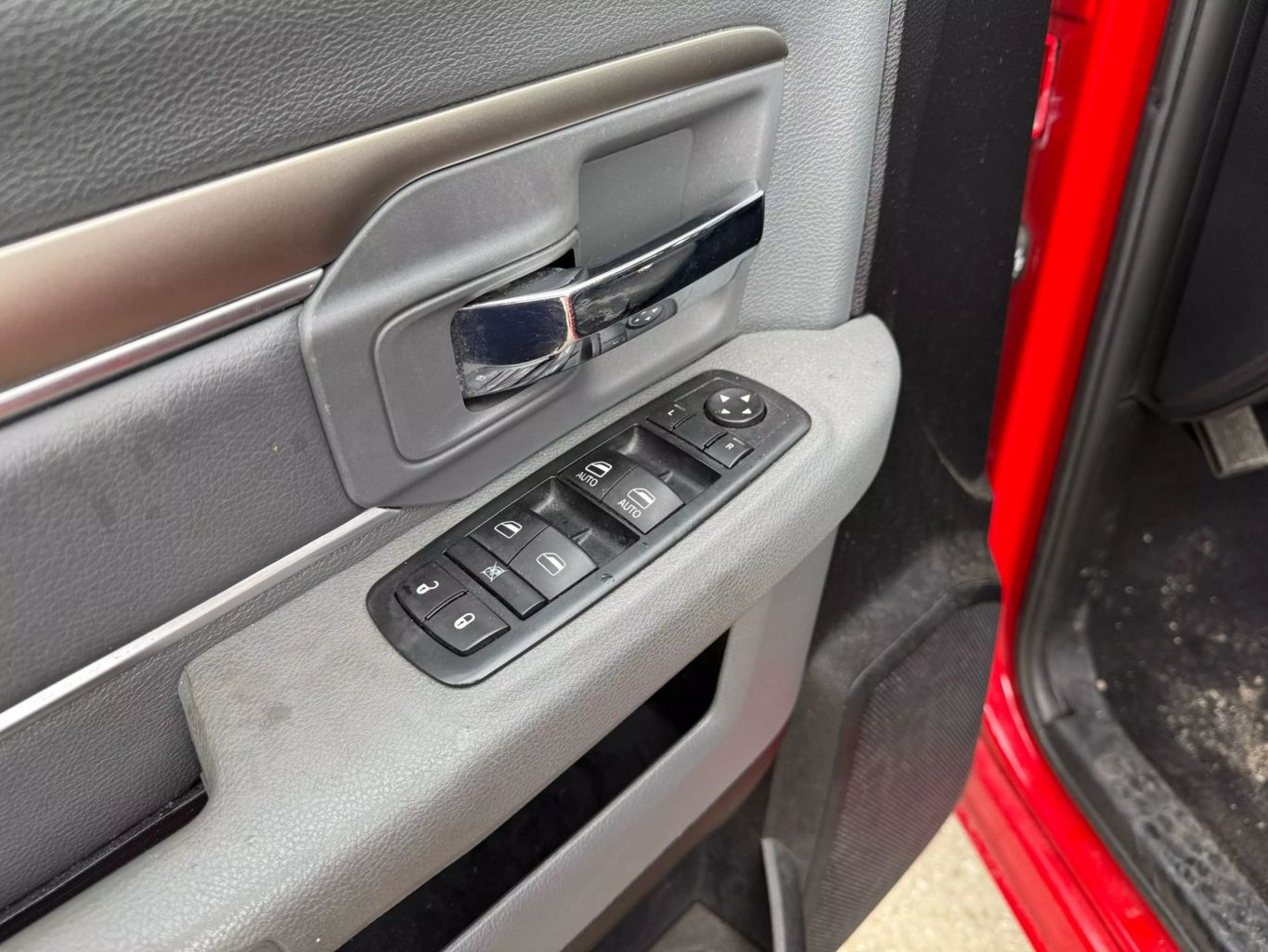 2016 RAM 1500 QUAD CAB PICKUP V8, HEMI, 5.7 LITER BIG HORN PICKUP 4D 6 1/3 FT