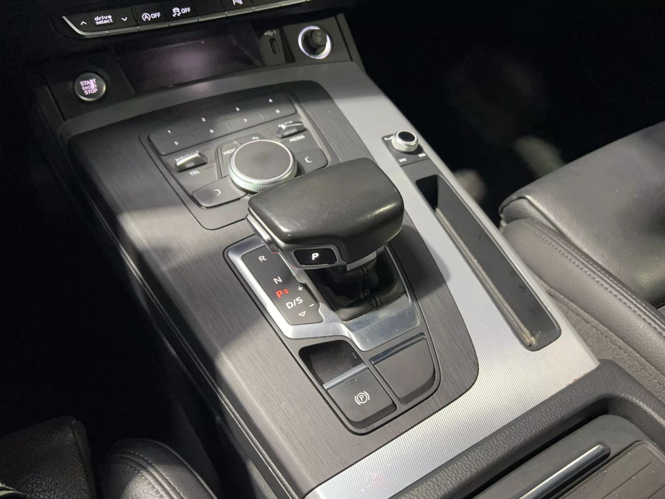 2020 AUDI Q5 SUV 4-CYL, TURBO, 2.0 LITER 45 TFSI PREMIUM SPORT UTILITY 4D
