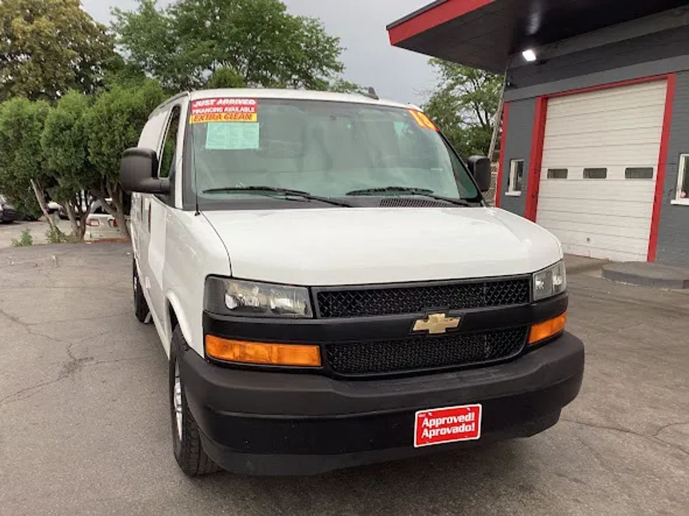2018 Chevrolet Express 2500 Cargo - Image 3