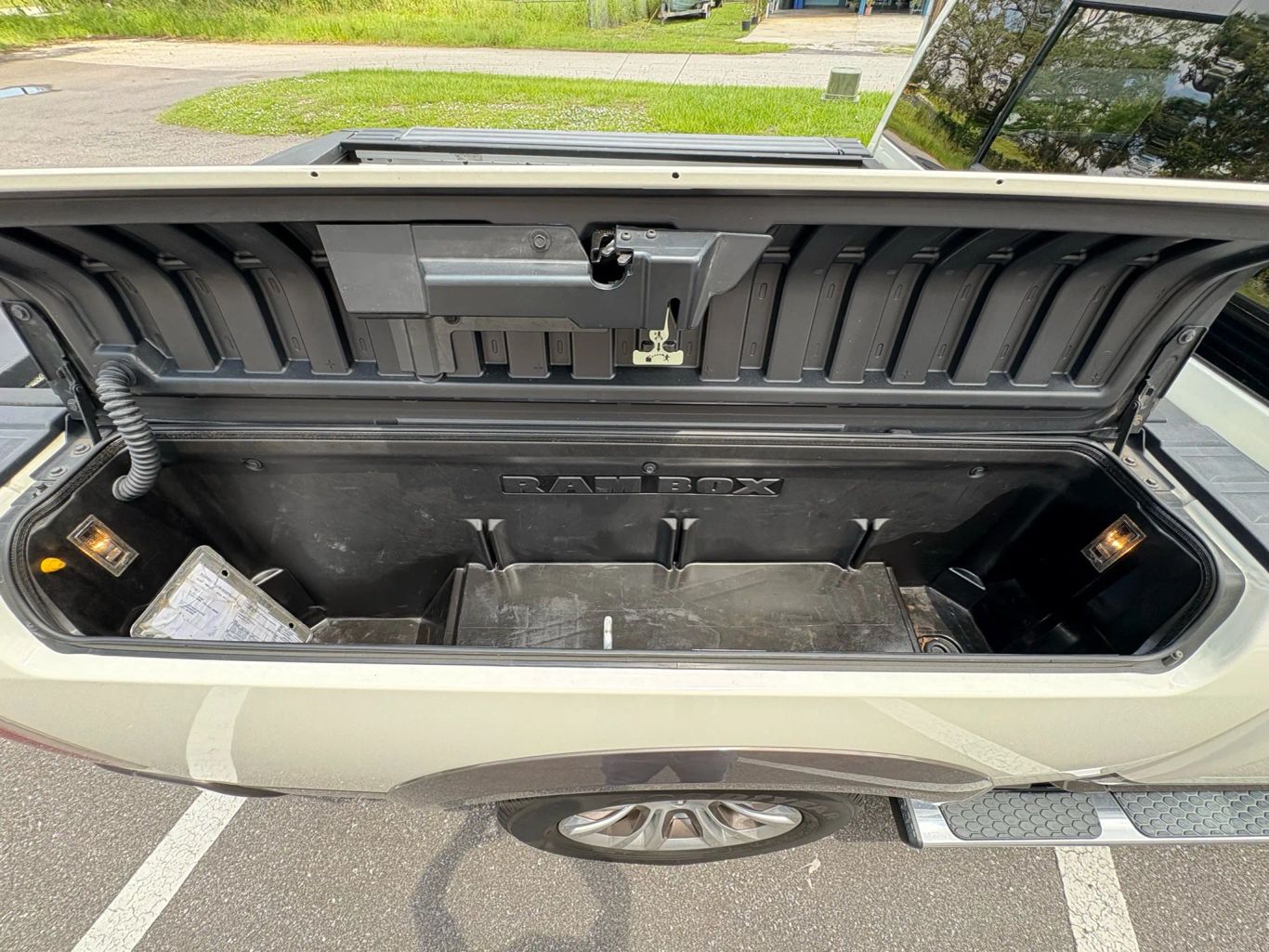 2017 RAM 1500 CREW CAB PICKUP V8, HEMI, 5.7 LITER LARAMIE LONGHORN PICKUP 4D 5 1/2 FT - Tampa Motor Cars