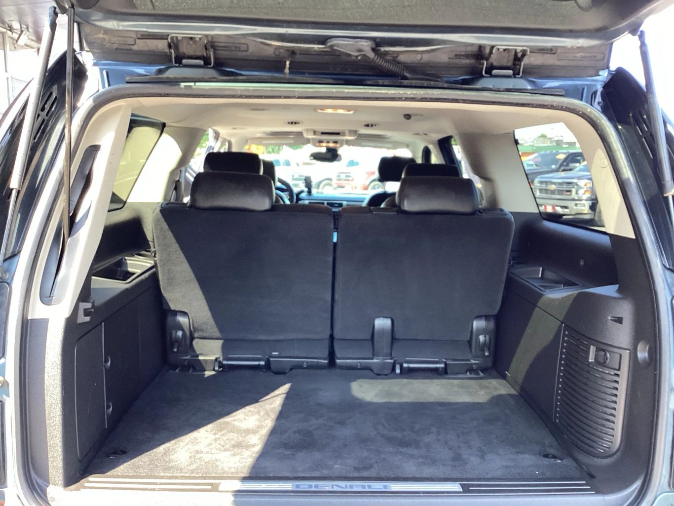 2008 Gmc Yukon Xl 1500 - Image 13