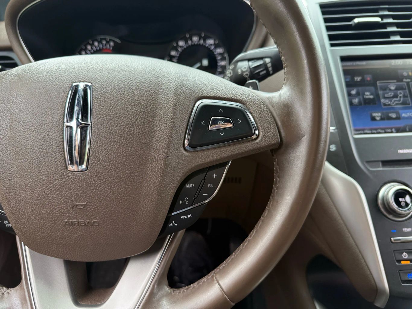 2015 LINCOLN MKC SUV 4-CYL, ECOBOOST, 2.3T SPORT UTILITY 4D