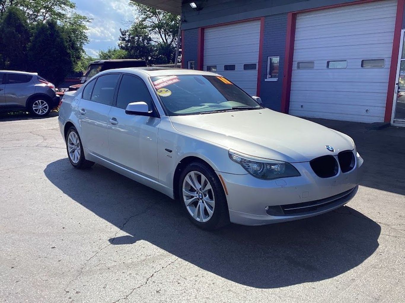 2010 Bmw 5 Series - Image 2
