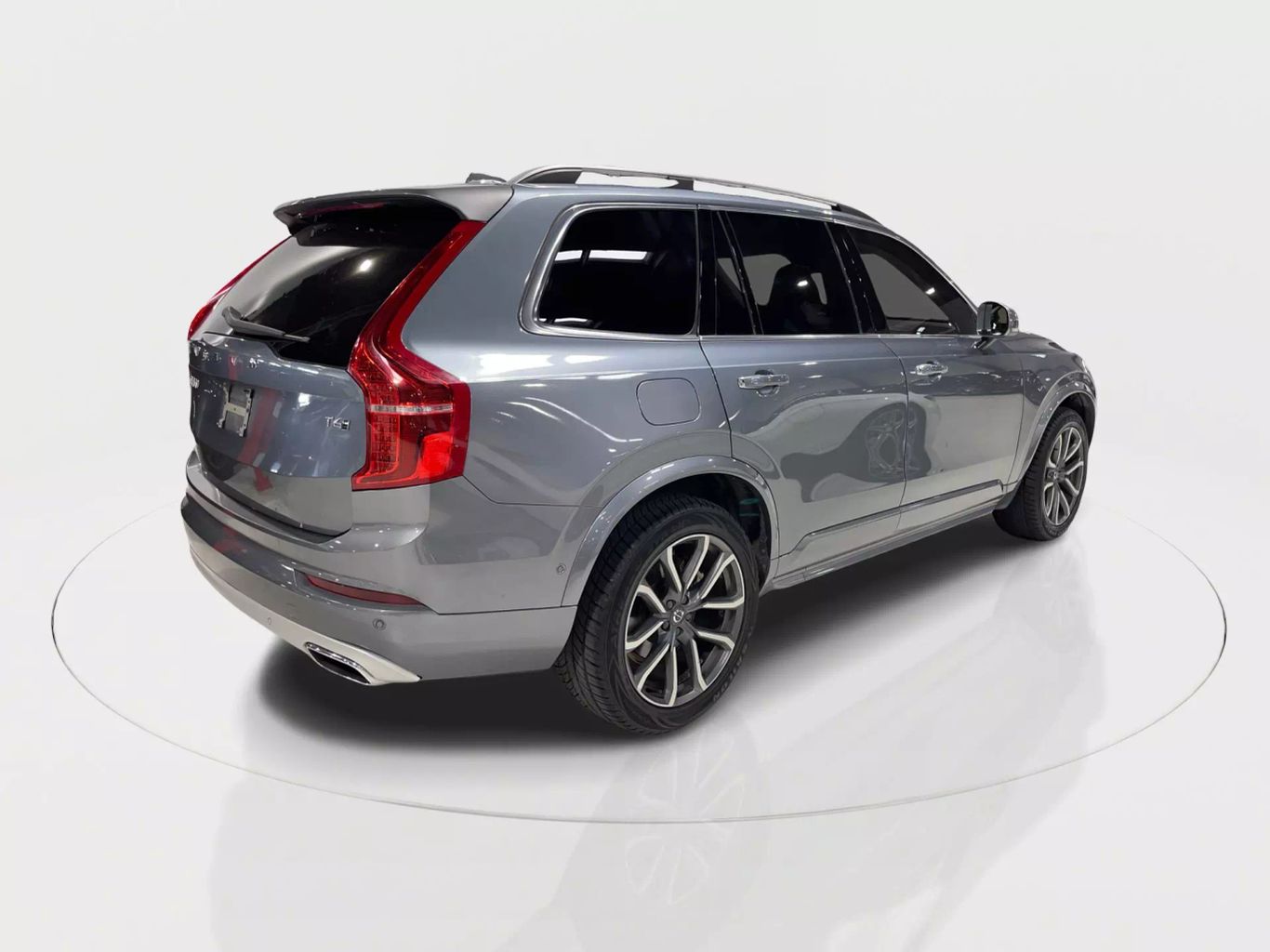 2018 VOLVO XC90 SUV 4-CYL, DRIVE-E, TURBO, SUPERCHARGED, 2.0 LITER T6 MOMENTUM SPORT UTILITY 4D