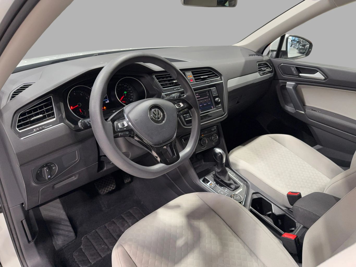 2018 VOLKSWAGEN TIGUAN SUV 4-CYL, TURBO, 2.0 LITER 2.0T S 4MOTION SPORT UTILITY 4D