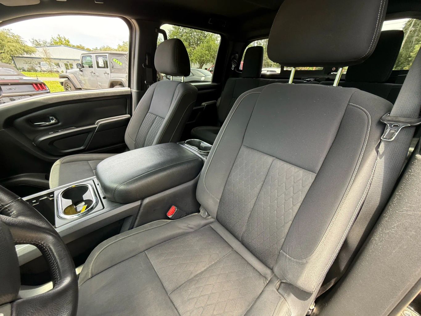 2018 NISSAN TITAN CREW CAB PICKUP V8, 5.6 LITER SV PICKUP 4D 5 1/2 FT
