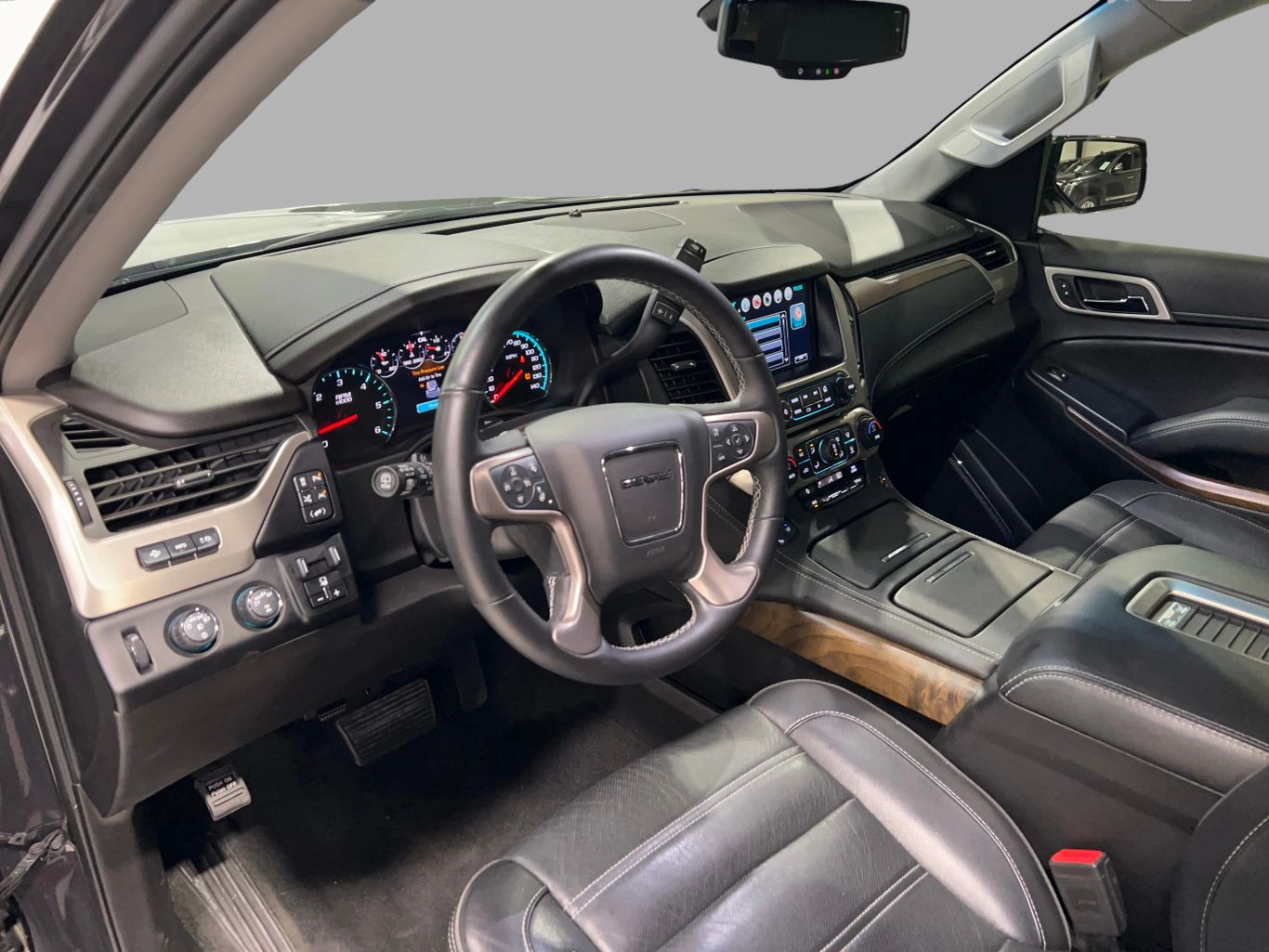 2018 GMC YUKON SUV V8, ECOTEC3, 6.2 LITER DENALI SPORT UTILITY 4D