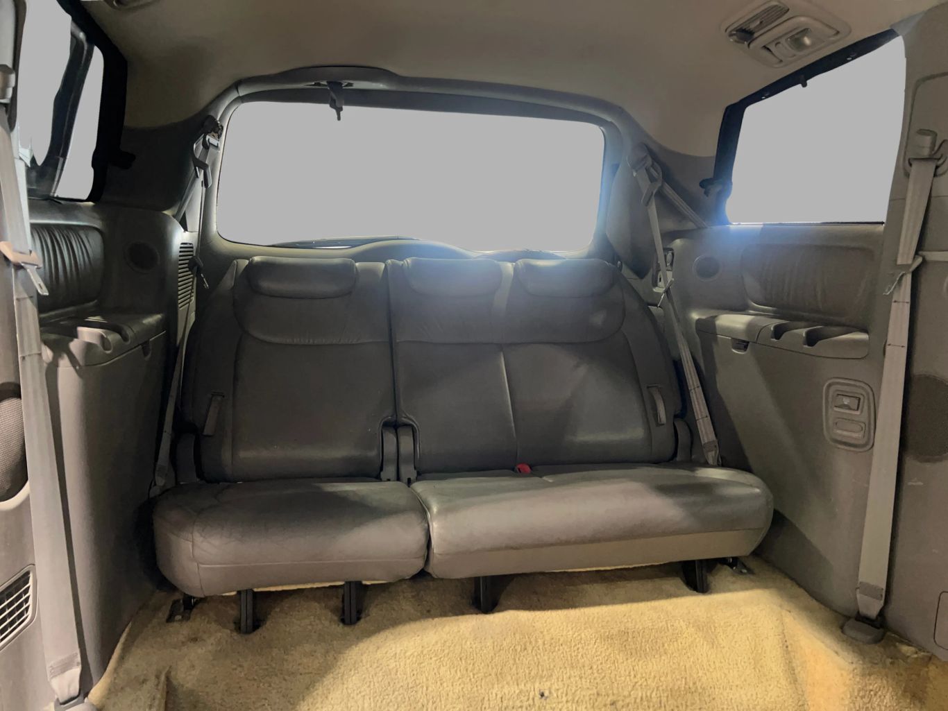 2004 TOYOTA SIENNA VAN V6, 3.3 LITER XLE MINIVAN 4D
