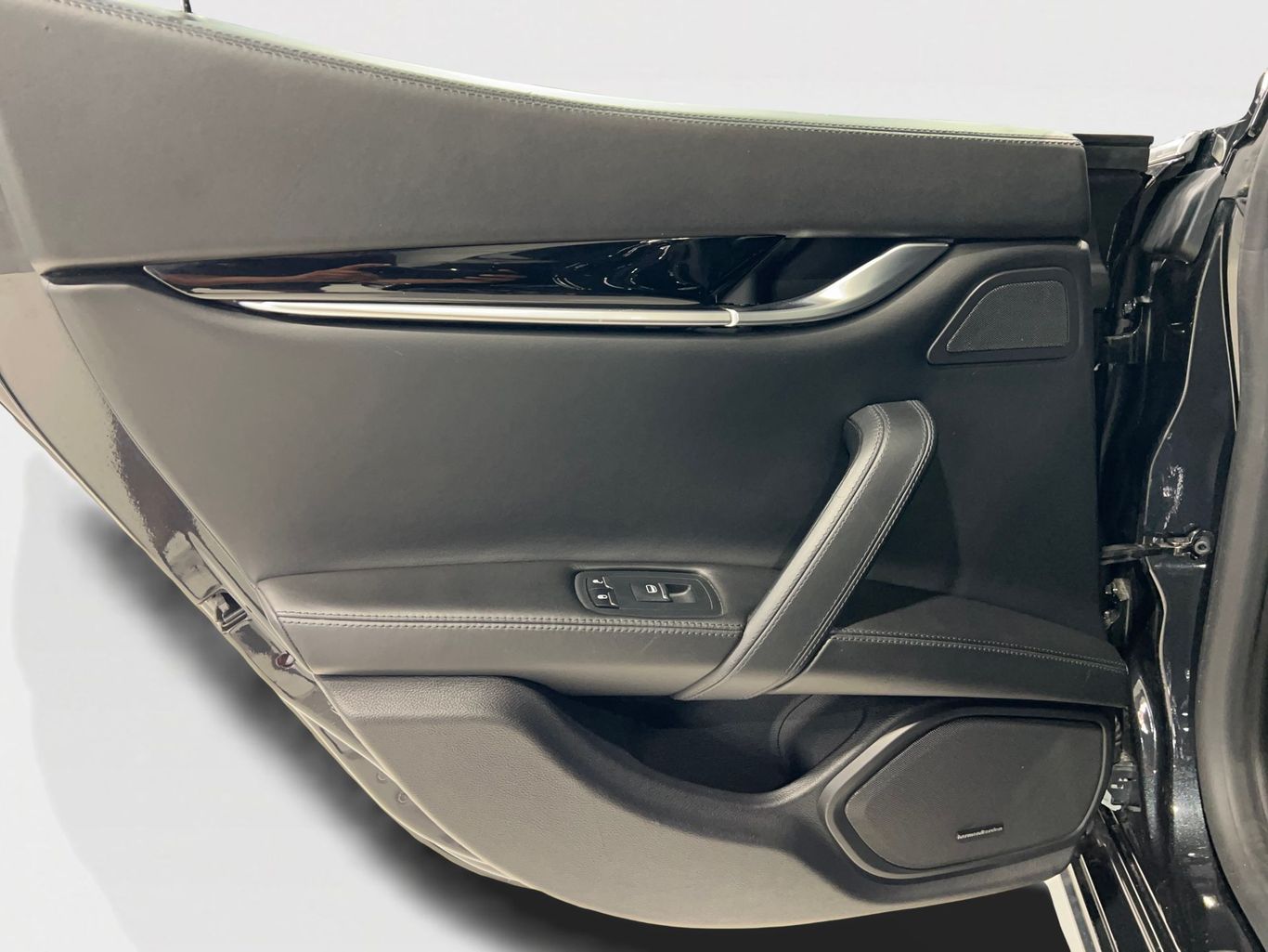 2023 MASERATI GHIBLI SEDAN V6, TWIN TURBO, 3.0 LITER MODENA SEDAN 4D