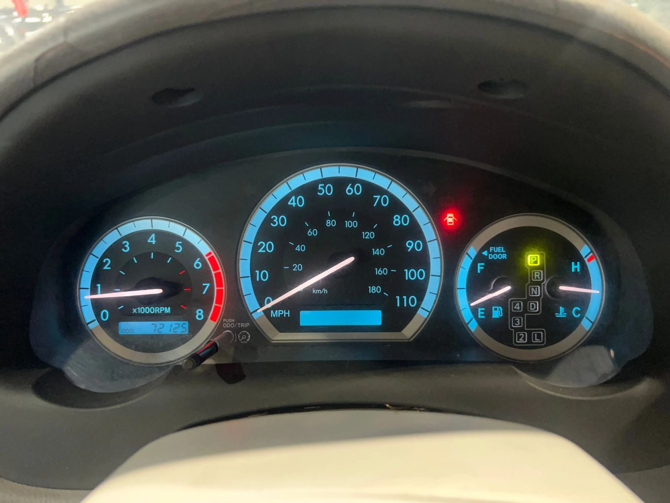 2004 TOYOTA SIENNA VAN V6, 3.3 LITER XLE MINIVAN 4D