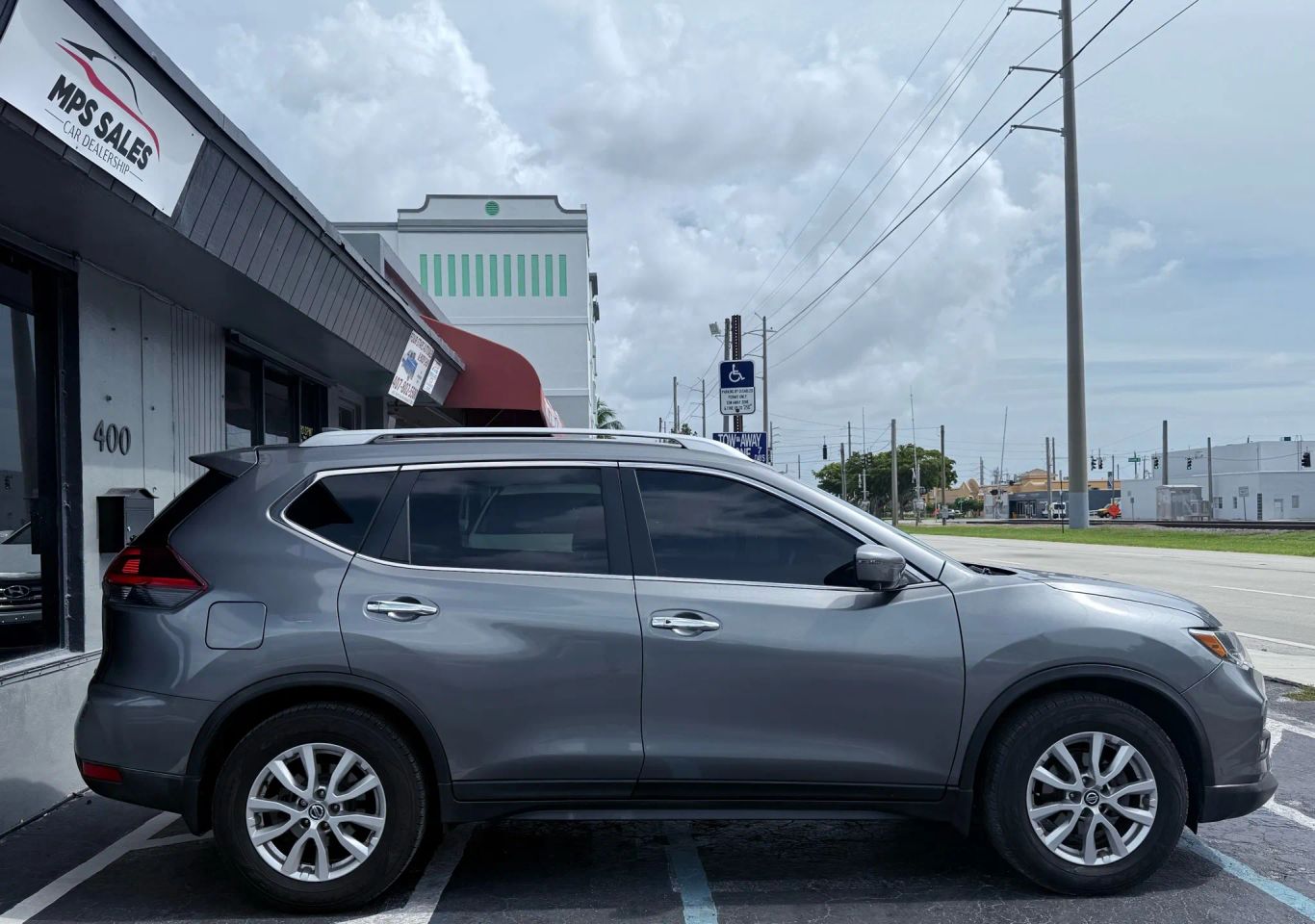 2018 NISSAN ROGUE SUV 4-CYL, 2.5 LITER SV SPORT UTILITY 4D