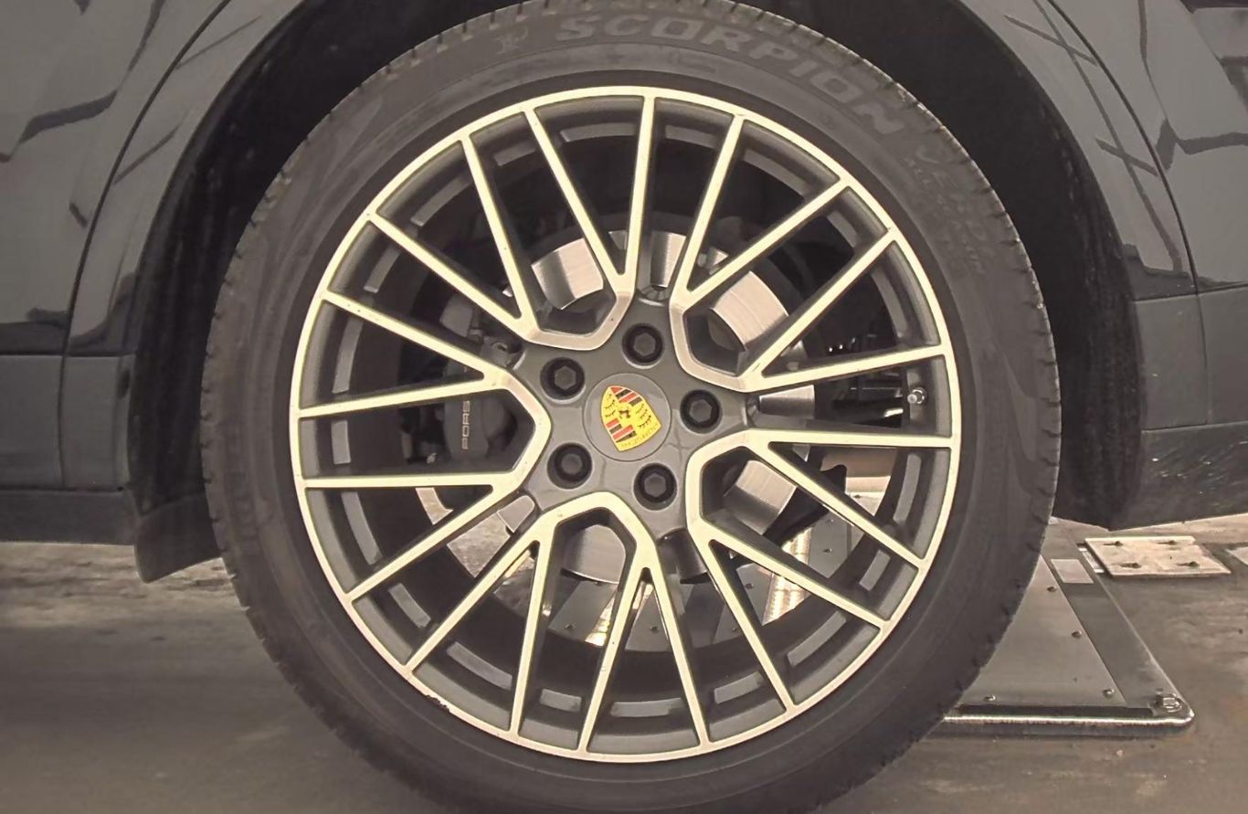 2019 PORSCHE CAYENNE SUV V6, TURBO, 3.0 LITER SPORT UTILITY 4D