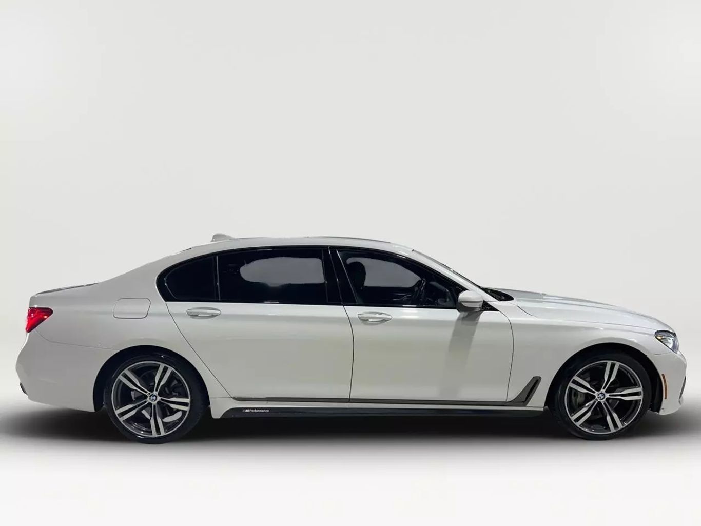 2019 BMW 7 SERIES SEDAN 6-CYL, TURBO, 3.0 LITER 740I SEDAN 4D