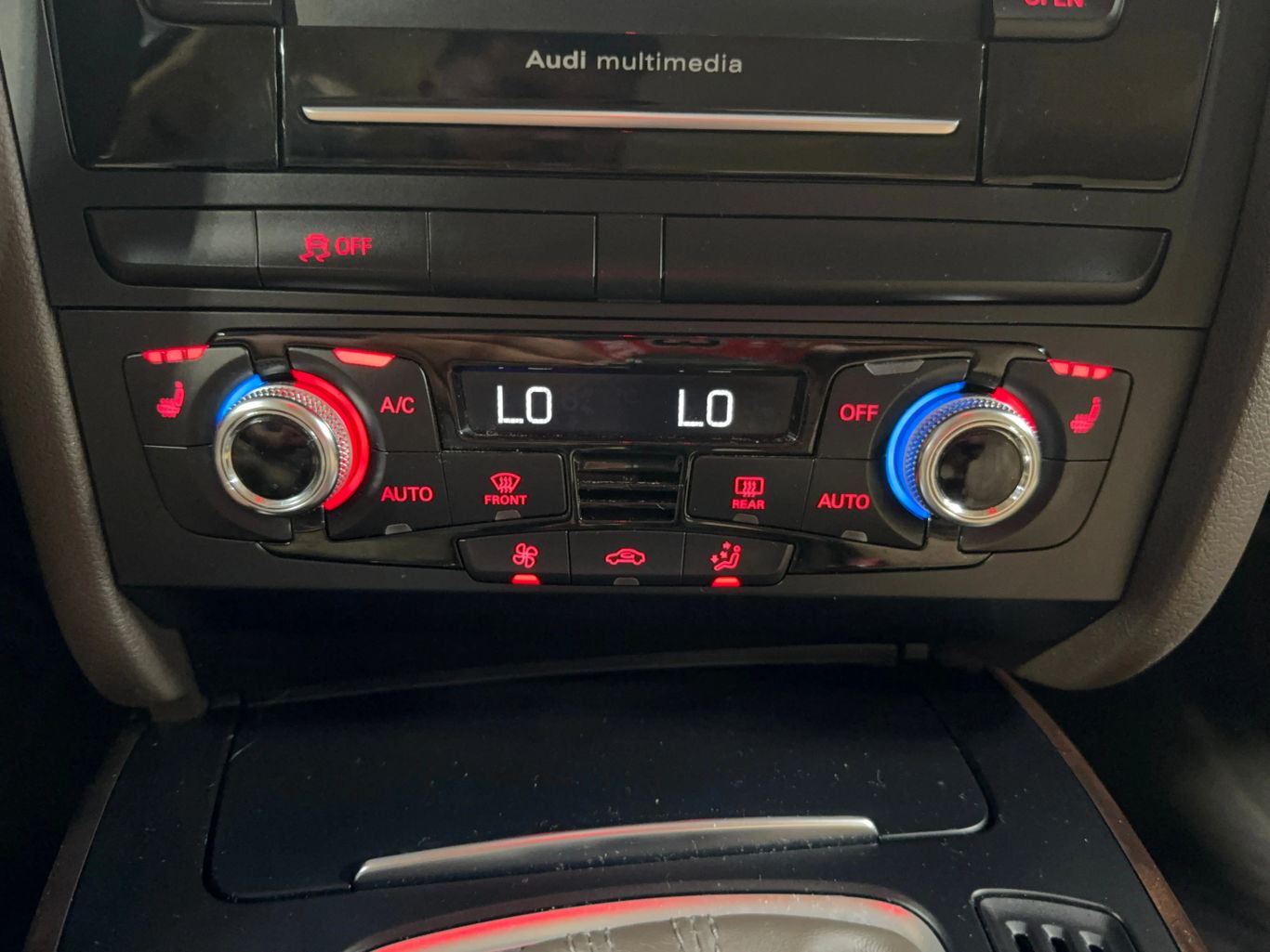 2014 AUDI A4 SEDAN 4-CYL, TURBO, 2.0 LITER PREMIUM PLUS SEDAN 4D