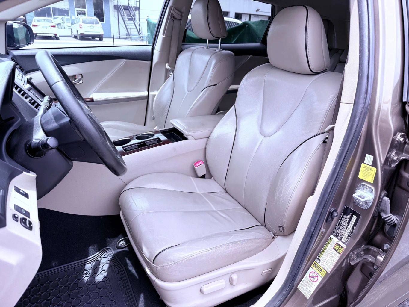 2011 TOYOTA VENZA WAGON V6, 3.5 LITER WAGON 4D