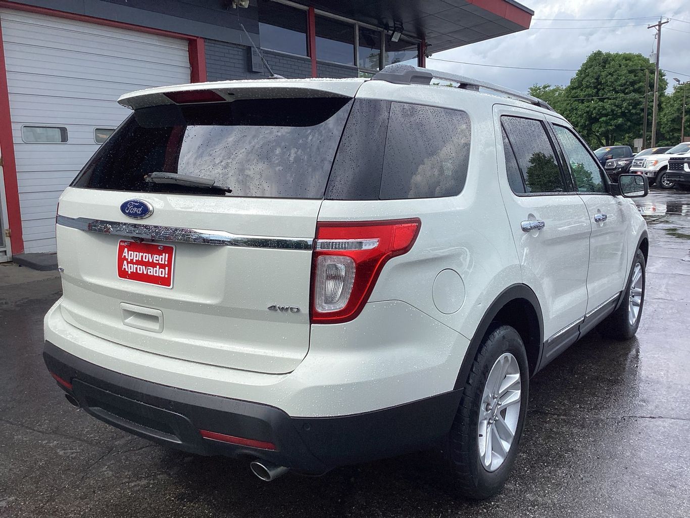 2011 Ford Explorer - Image 10
