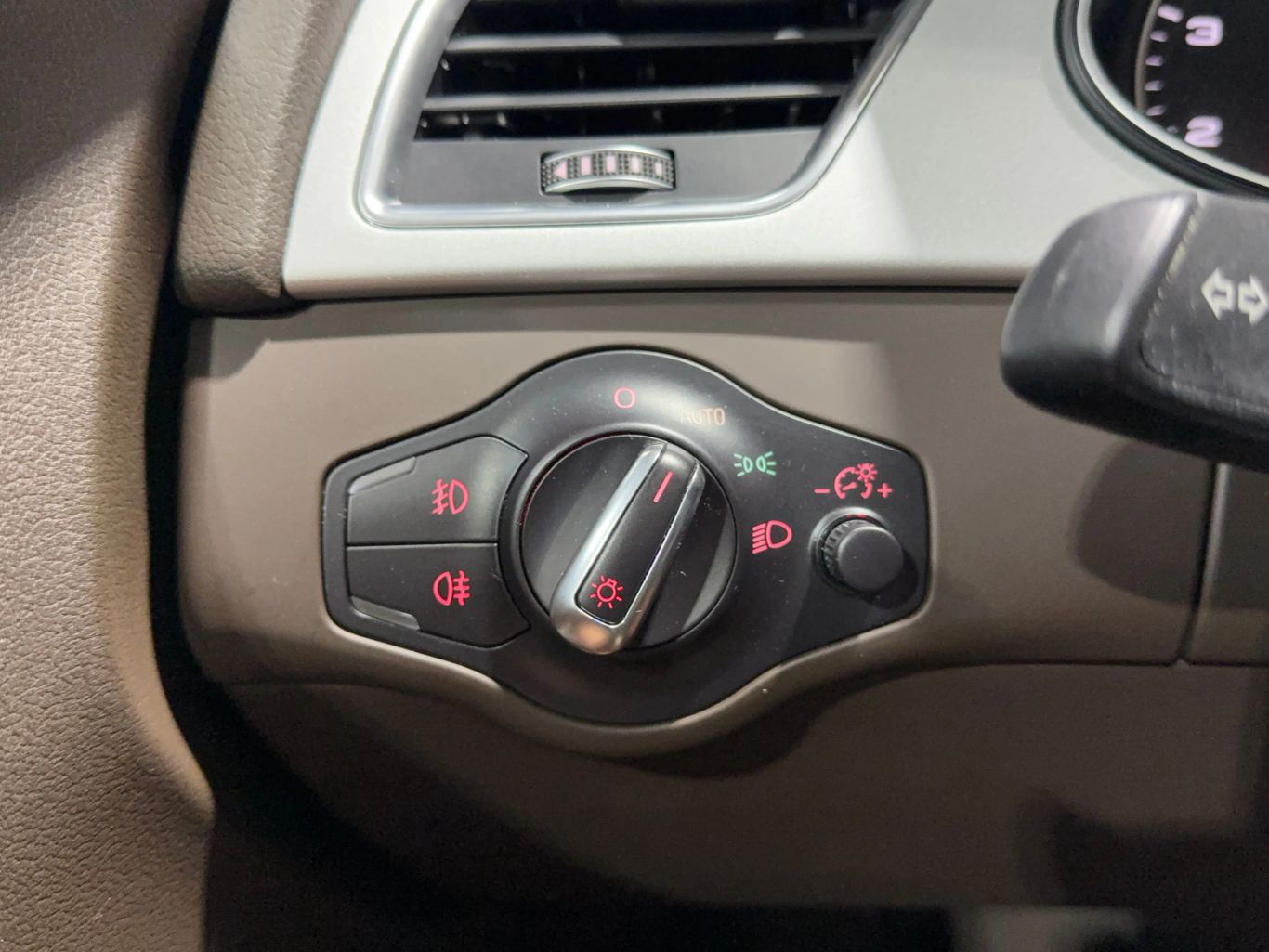 2015 AUDI A4 SEDAN 4-CYL, TURBO, 2.0 LITER PREMIUM PLUS SEDAN 4D