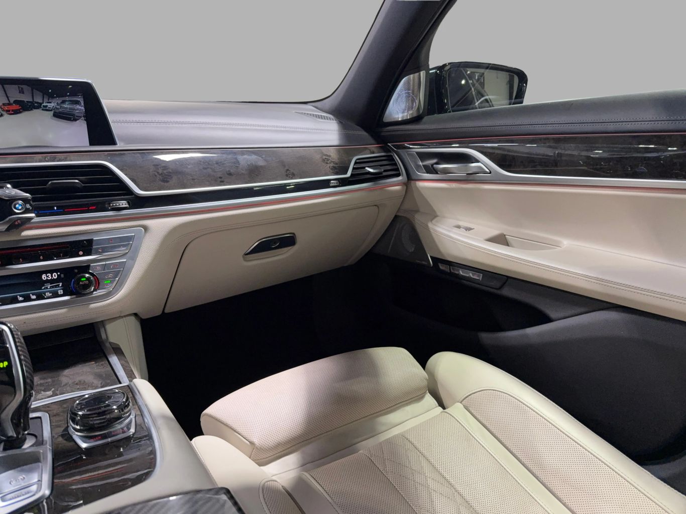 2017 BMW 7 SERIES SEDAN V8, TWIN TURBO, 4.4L 750I SEDAN 4D