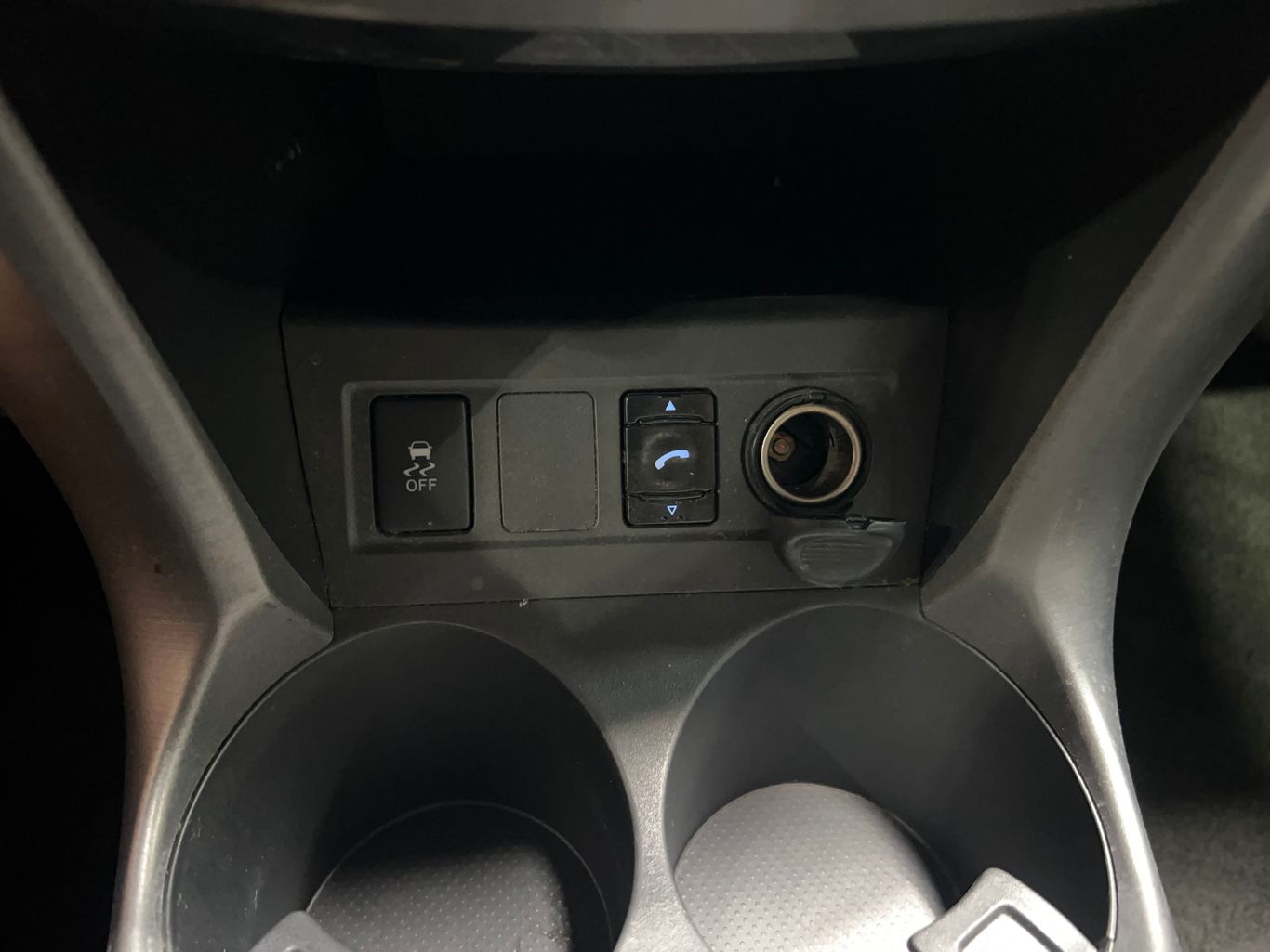 2010 TOYOTA RAV4 SUV 4-CYL, 2.5 LITER SPORT UTILITY 4D