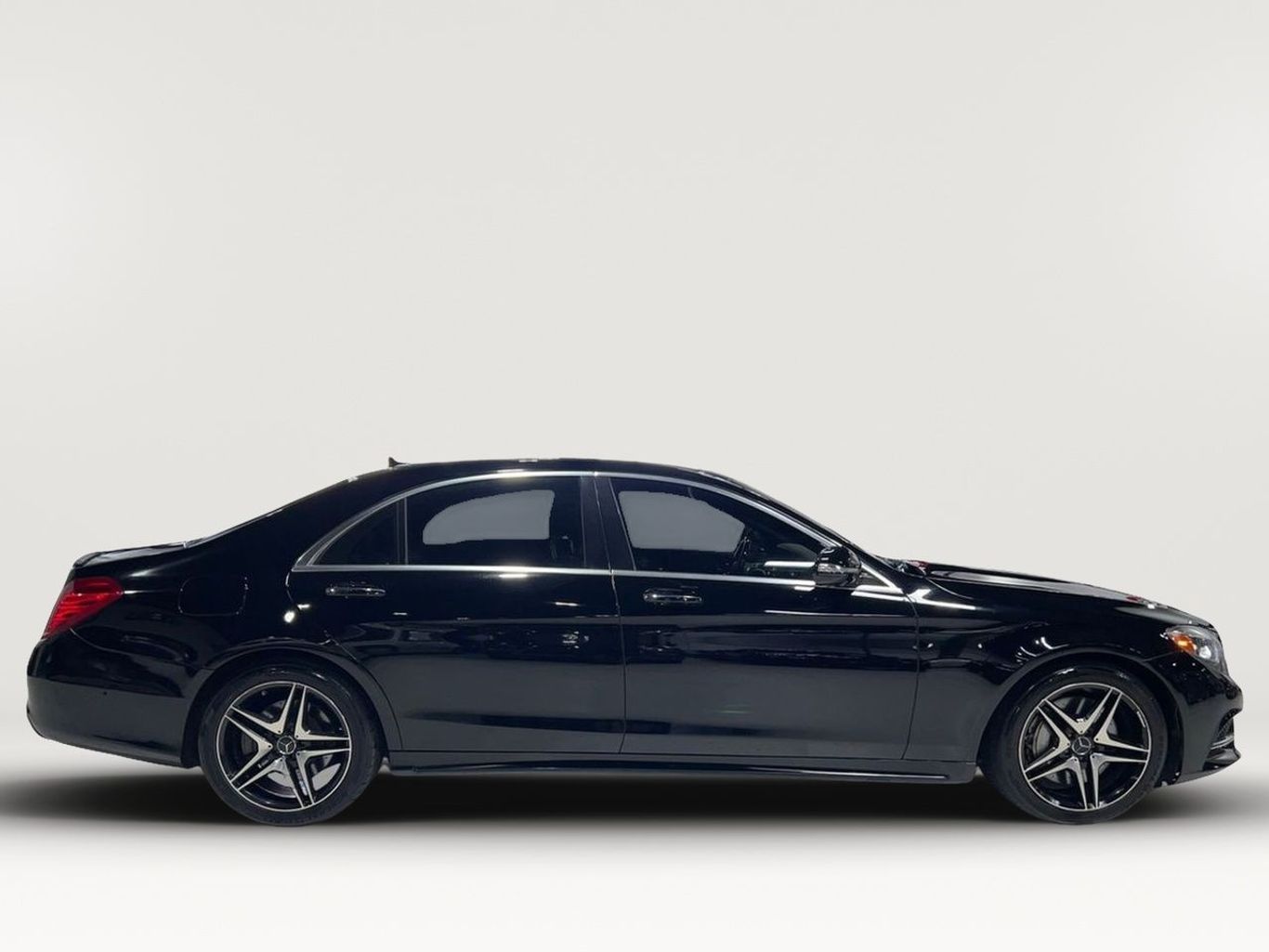 2015 MERCEDES-BENZ S-CLASS SEDAN V8, TT, 4.7L S 550 4MATIC SEDAN 4D